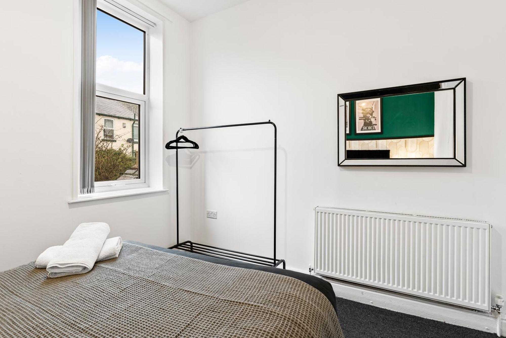 20 Percent Off! Stylish Sheffield Abode Sleeps 12 Exterior foto